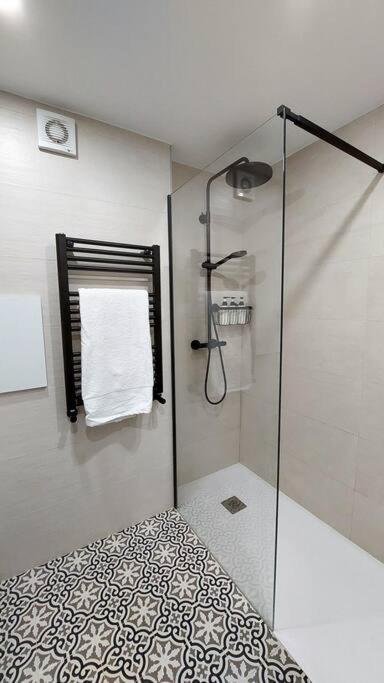 Piso Con Encanto En Pleno Centro Oviedo Eksteriør bilde